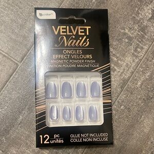 Velvet Nails - Cat eye lilac